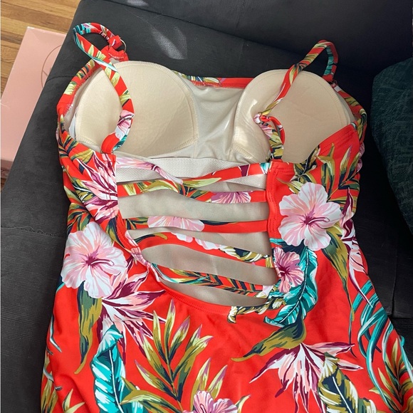Bright Orange (almost red) Tropical Swimsuit from Target size Medium - Picture 3 of 3